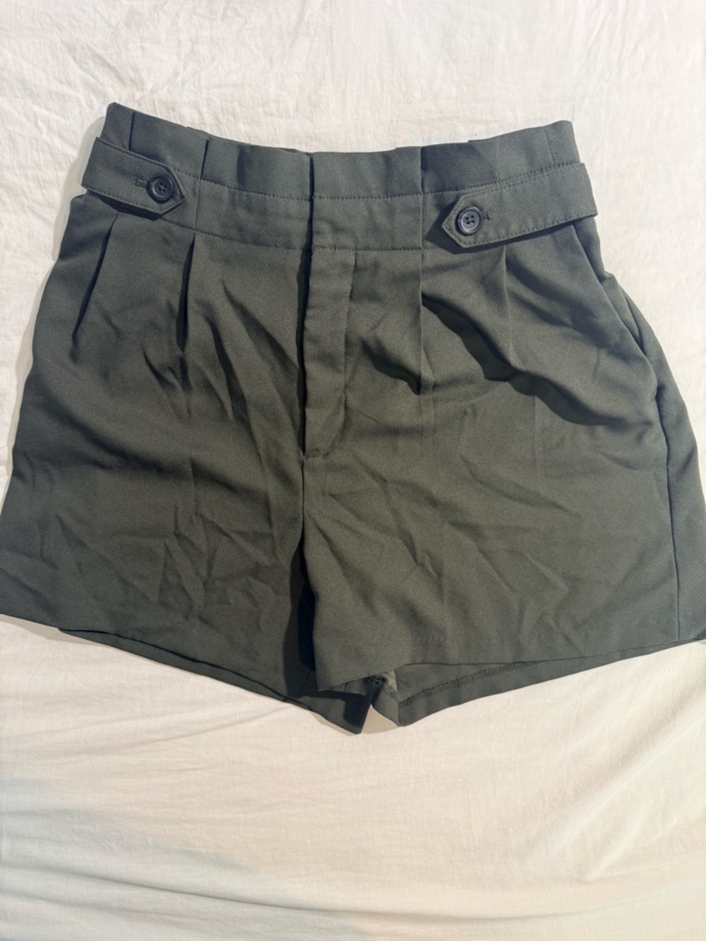 Banana Republic Paperbag Waist Pleated Shorts Womens Size 10 Olive Green